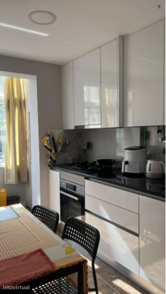 Apartamento com 2 quartos - localizado em Benfica Lisbon - Grande imagem: 4/9
