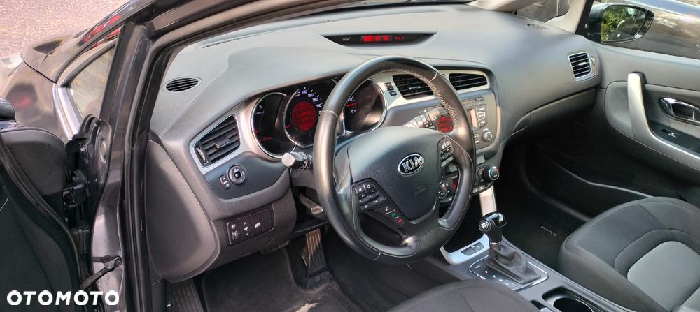 Kia Ceed - 2