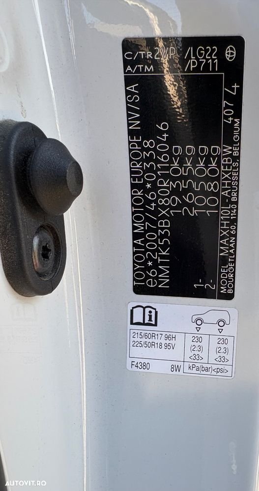 Toyota C-HR 2.0 HSD 184 CP 4x2 CVT Classy Bi-Tone - 6