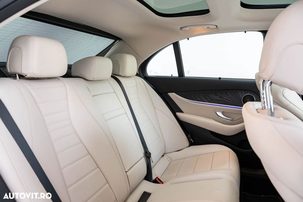 Mercedes-Benz E 300 9G-TRONIC Exclusive - 9