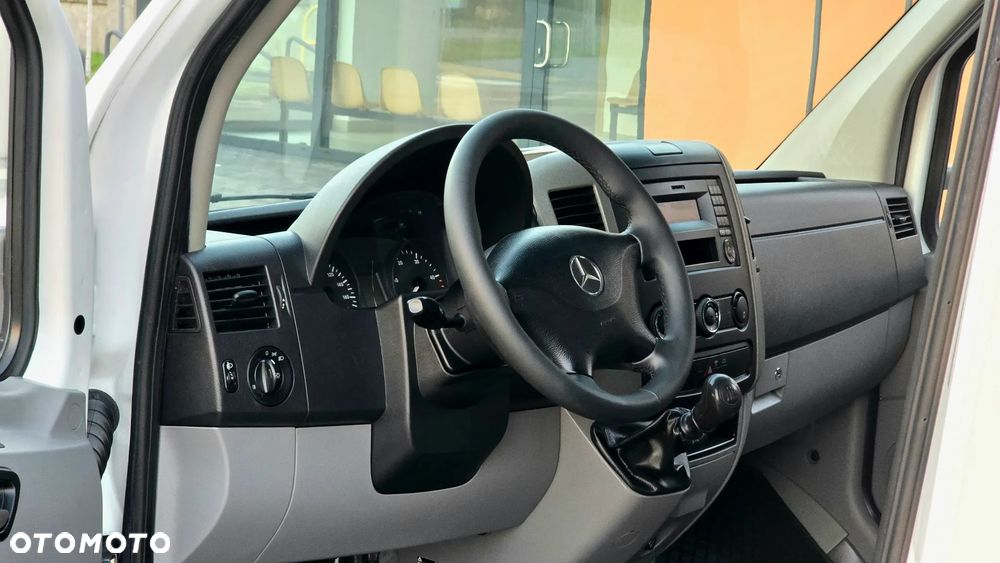 Mercedes-Benz SPRINTER 316 CDI 909❗❗LIFT / IZOTERMA 7 PALET / ZABUDOWA IGLOOCAR / KLIMATYZACJA / SERWIS ASO / SALON POLSKA / 1 WŁAŚCICIEL ❗❗ - 8