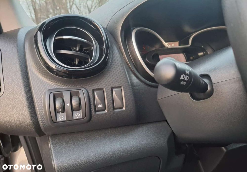 Renault Trafic - 13