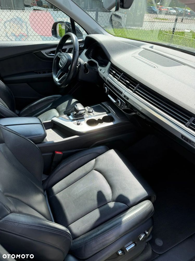 Audi Q7 - 8
