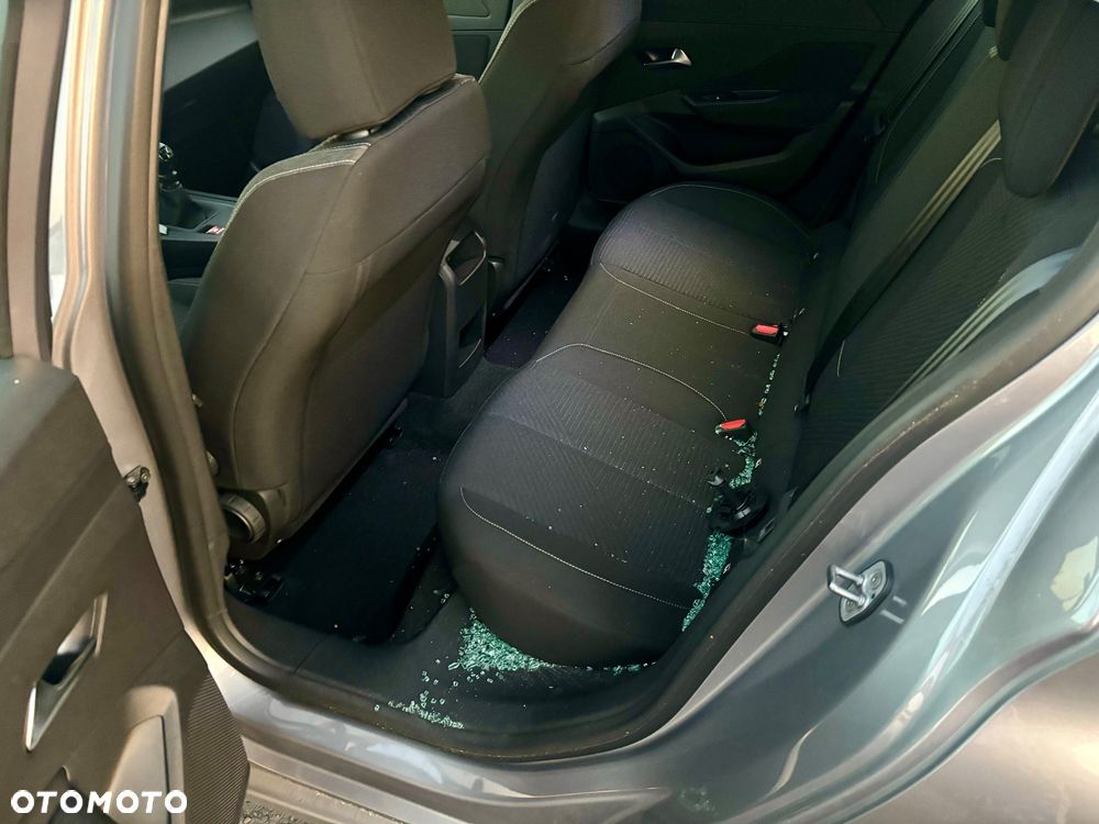 Peugeot 308 - 5