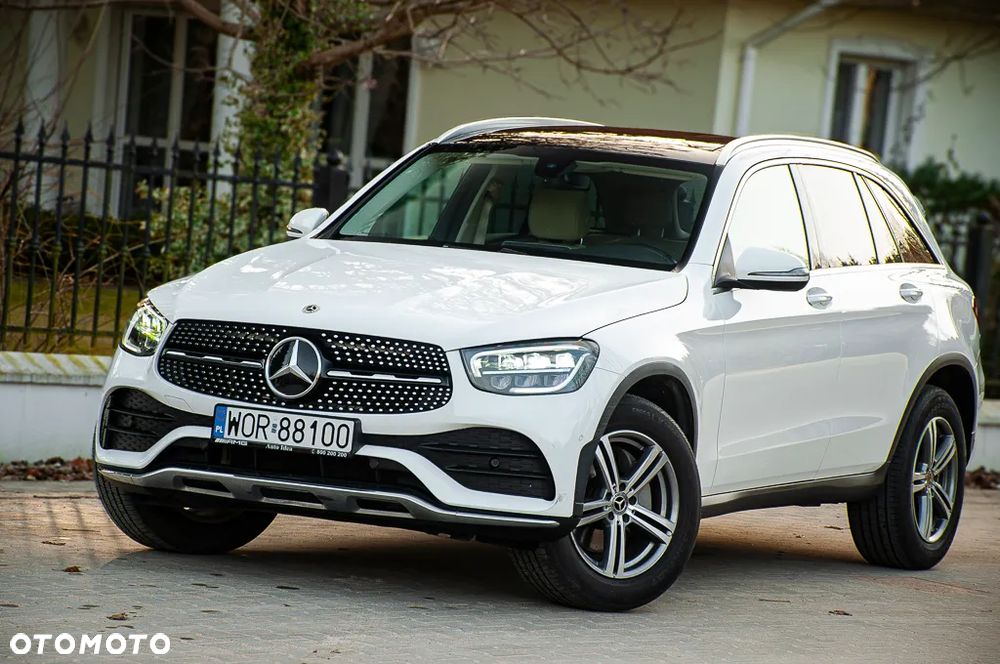 Mercedes-Benz GLC 300 4Matic 9G-TRONIC AMG Line - 13