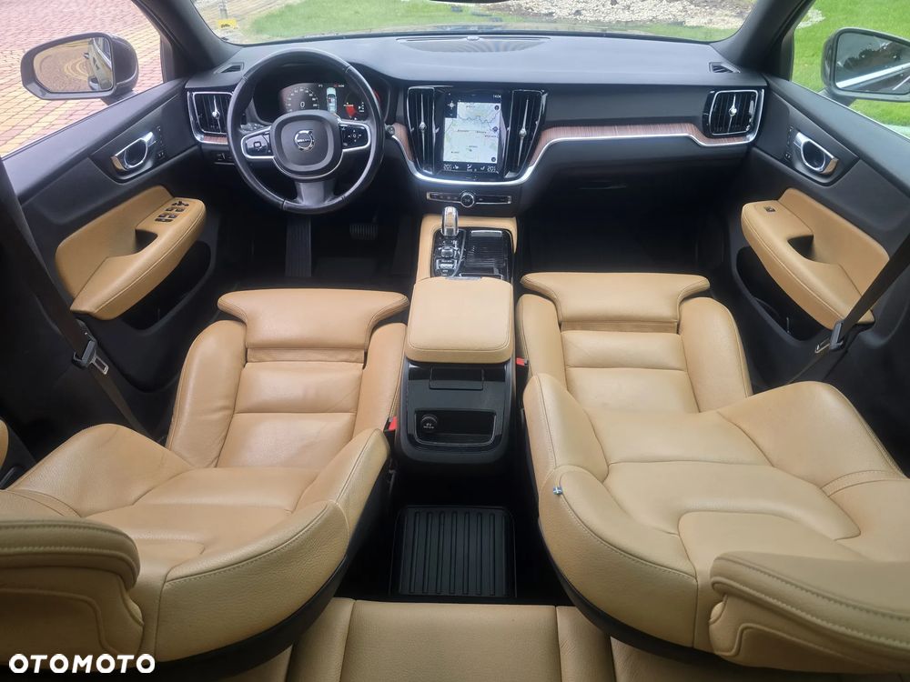 Volvo V60 T8 AWD Plug-In Hybrid Inscription - 21