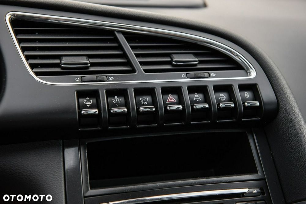 Peugeot 3008 HDi 115 Allure - 23