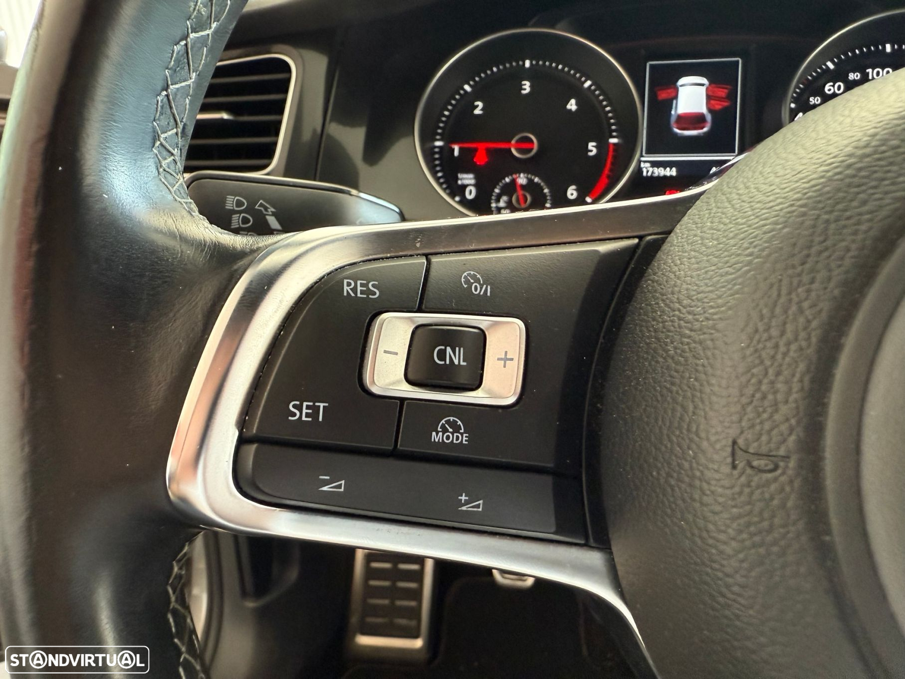 VW Golf 2.0 TDi GTD - 31