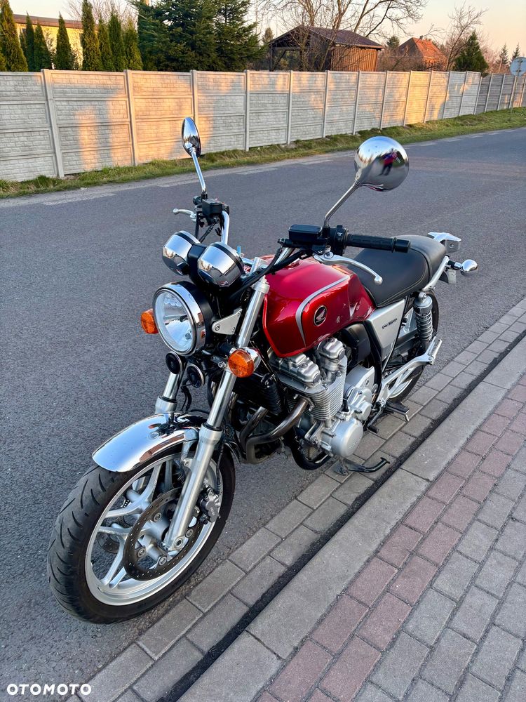 Honda CB - 18