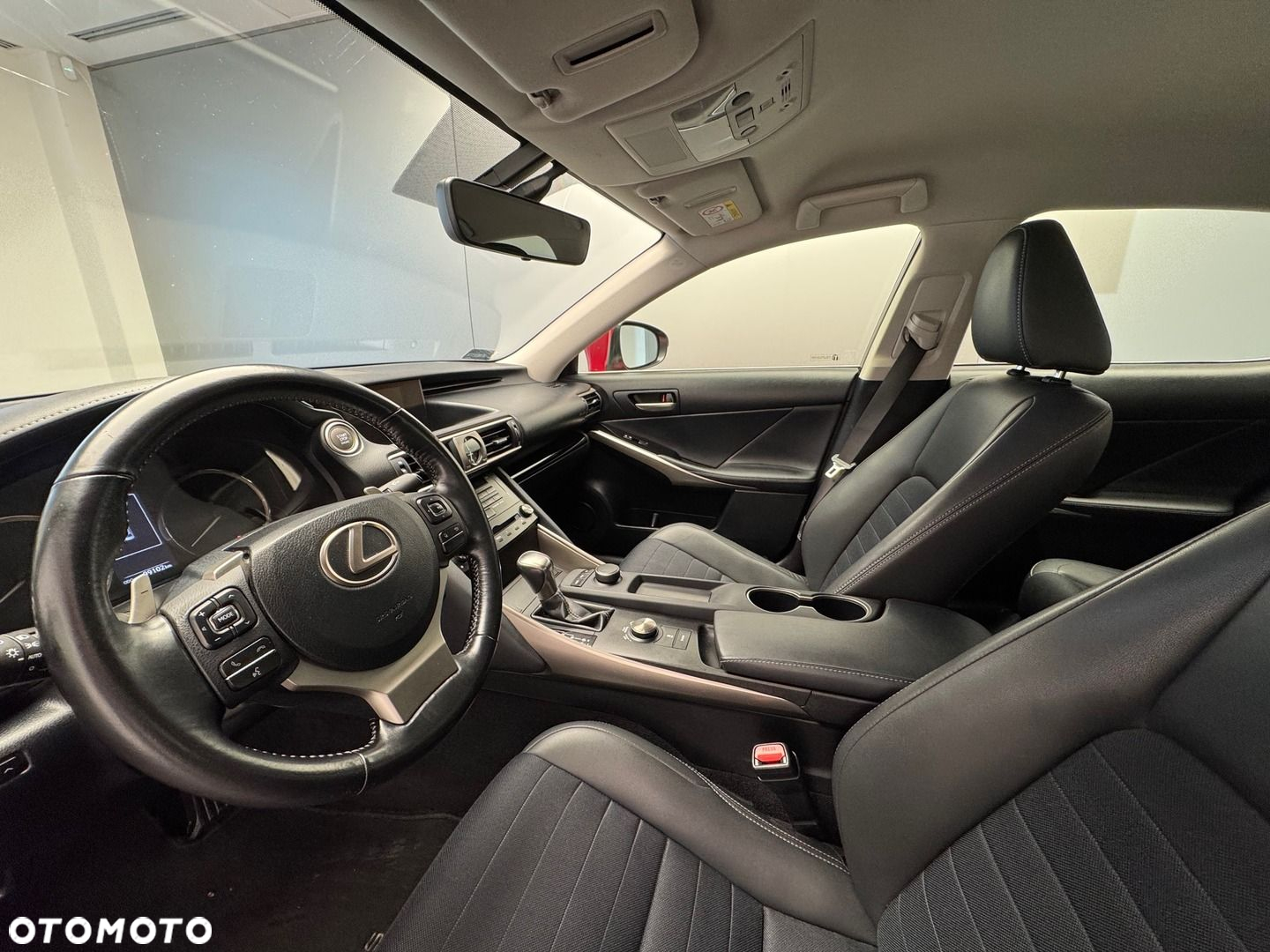 Lexus IS 200t Elegance - 10