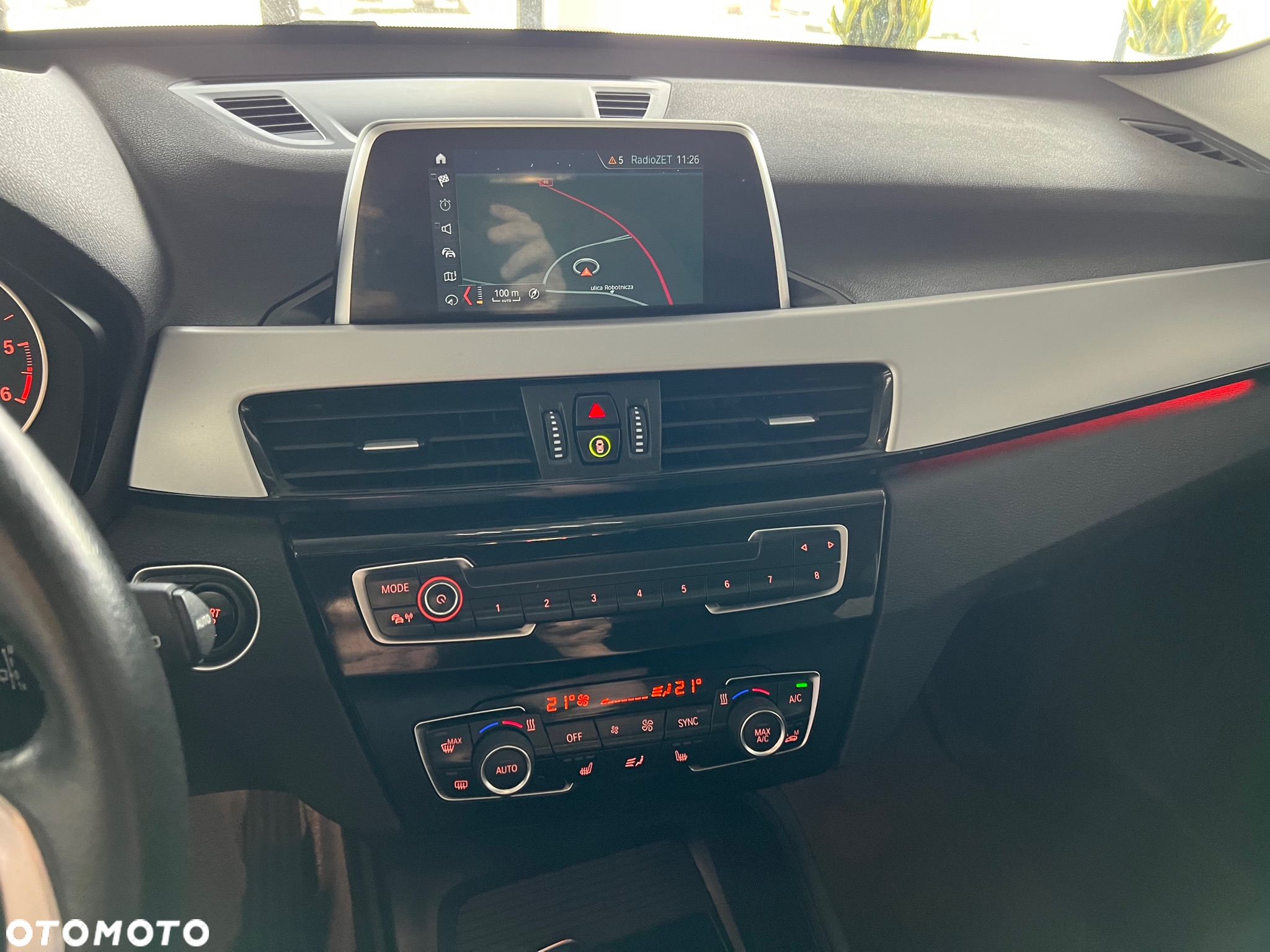 BMW X1 - 13
