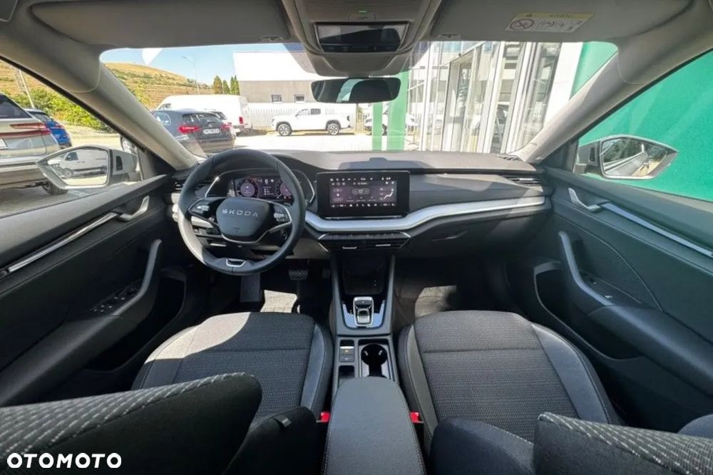 Skoda Octavia 1.5 TSI mHEV Drive Essence DSG - 10