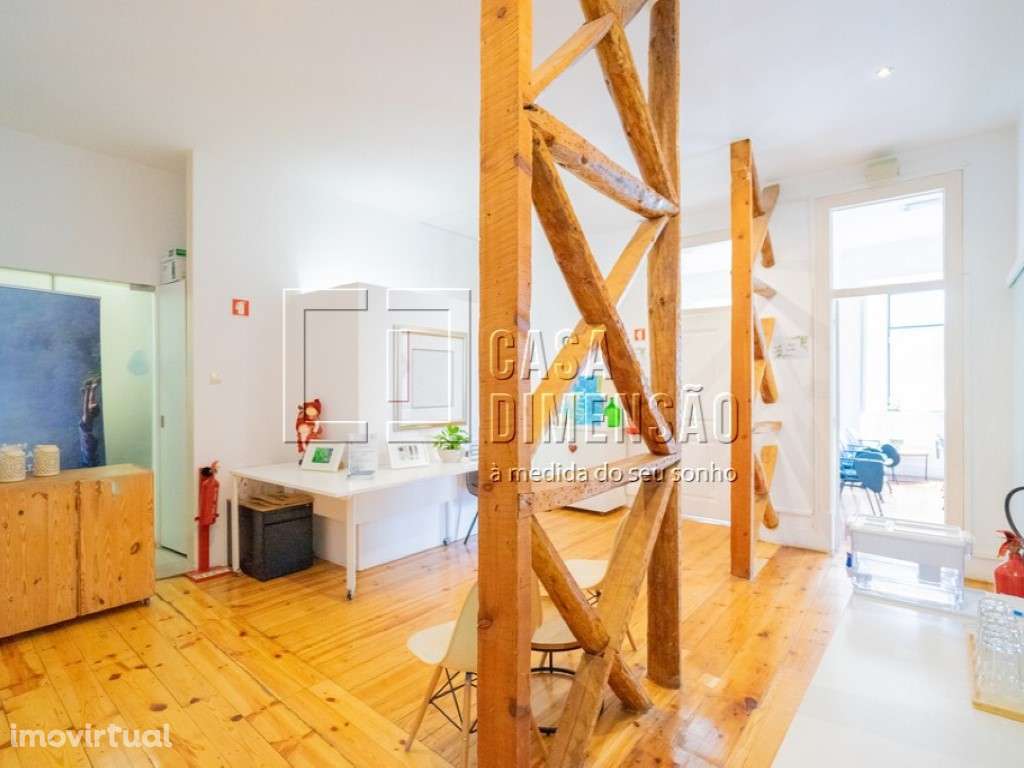 Imóvel composto por dois apartamentos independentes, em prédio com ... - Grande imagem: 5/58