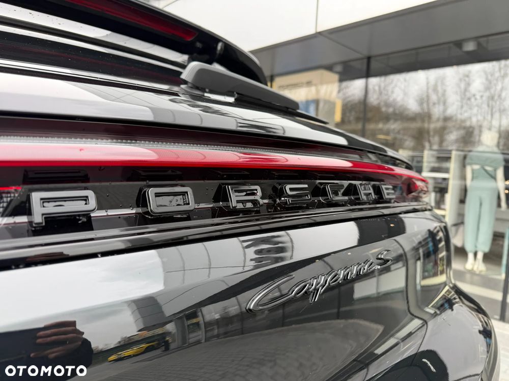Porsche Cayenne S E-Hybrid PHEV Black Edition - 26