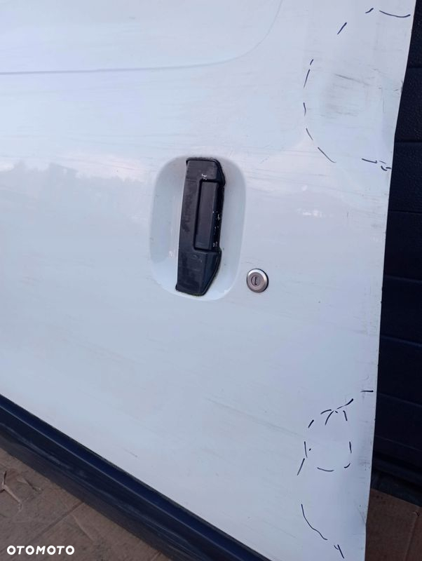 DACIA DOKKER DRZWI PRZESUWNE BOCZNE PRAWE EUROPA - 5