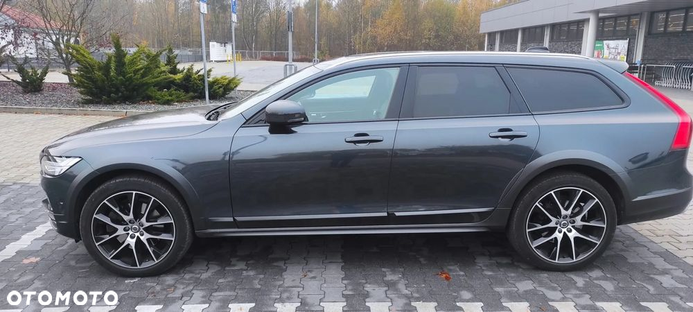Volvo V90 Cross Country D5 AWD Geartronic Pro - 4