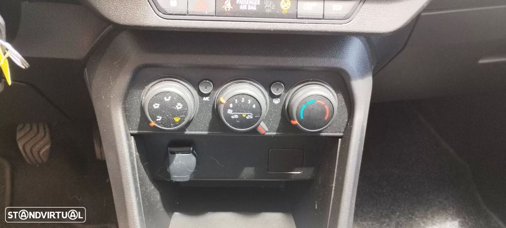 Dacia Sandero - 12
