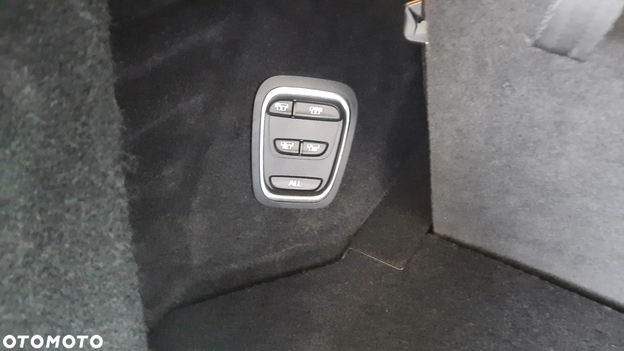 Renault Grand Scenic - 12