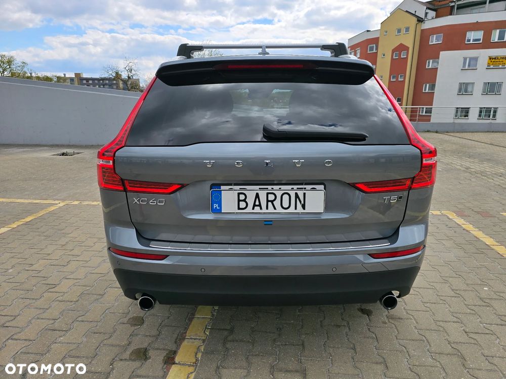 Volvo XC 60 T5 AWD Geartronic Momentum - 12