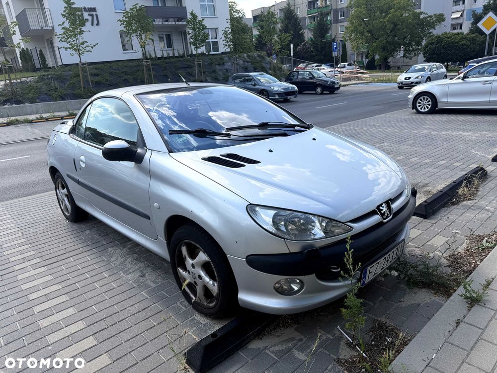 Peugeot 206 CC - 2