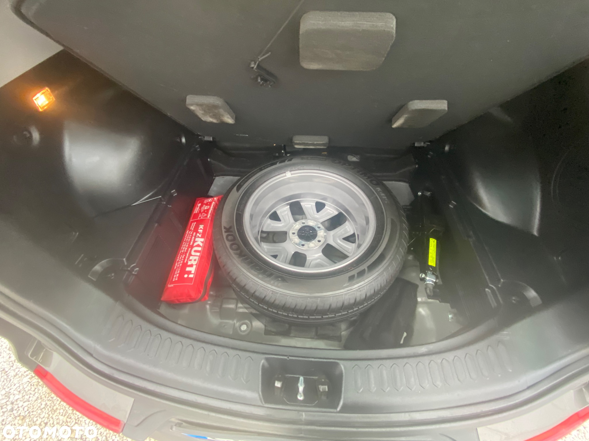 Kia Sportage 1.6 GDI Business Line L 2WD - 19