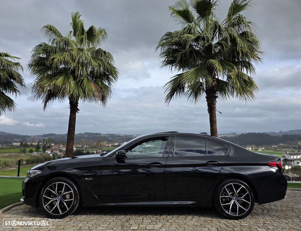 BMW 530 e Pack Desportivo M - 6