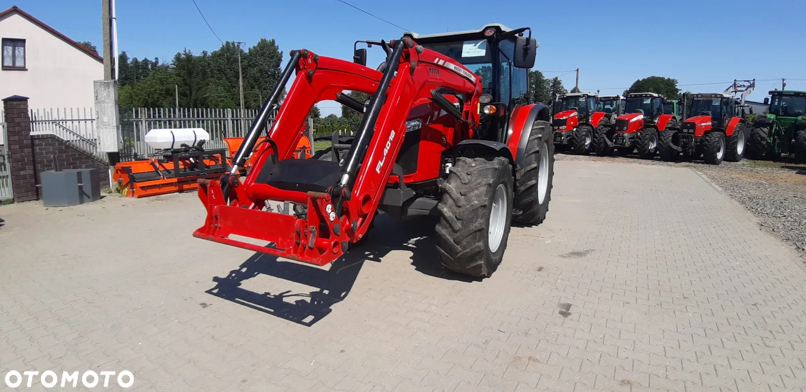 Massey Ferguson 5710 - 12