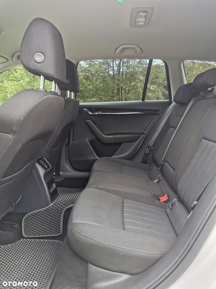 Skoda Octavia 2.0 TDI SCR Style DSG - 15