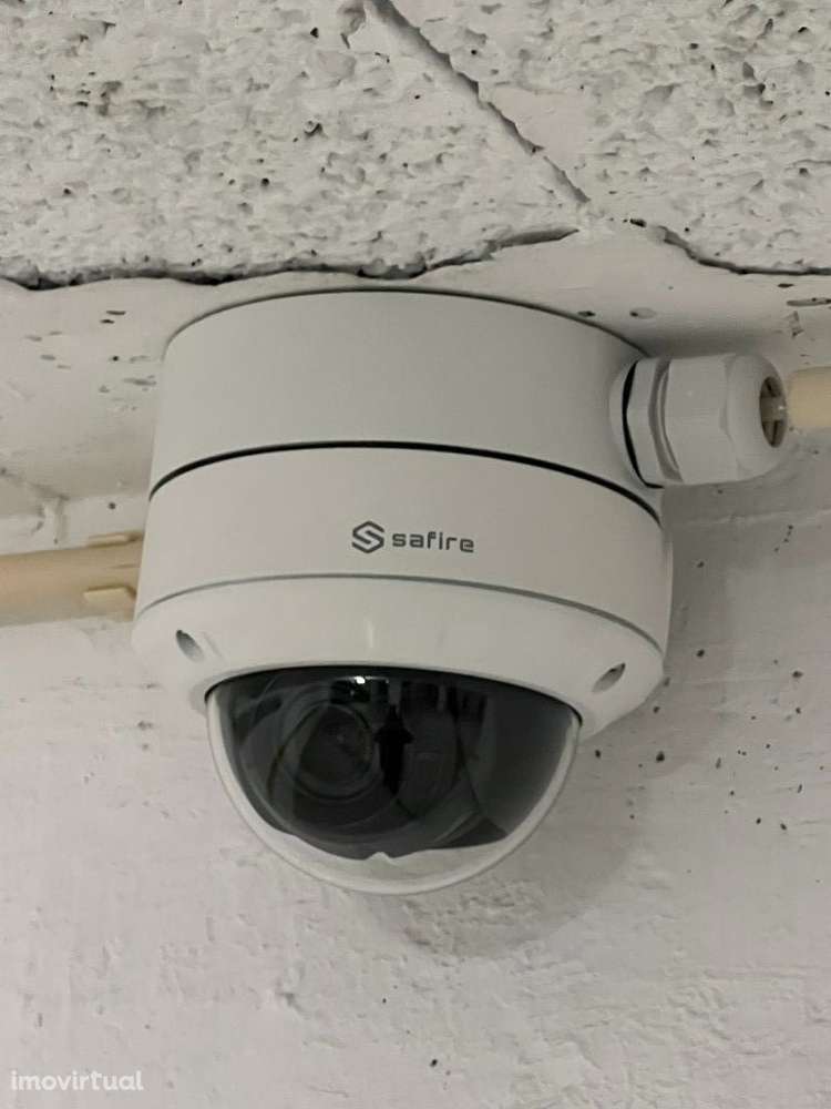 Lugar de garagem a 250 mts do Hospital de Gaia em Frente ao Continente - Grande imagem: 4/39