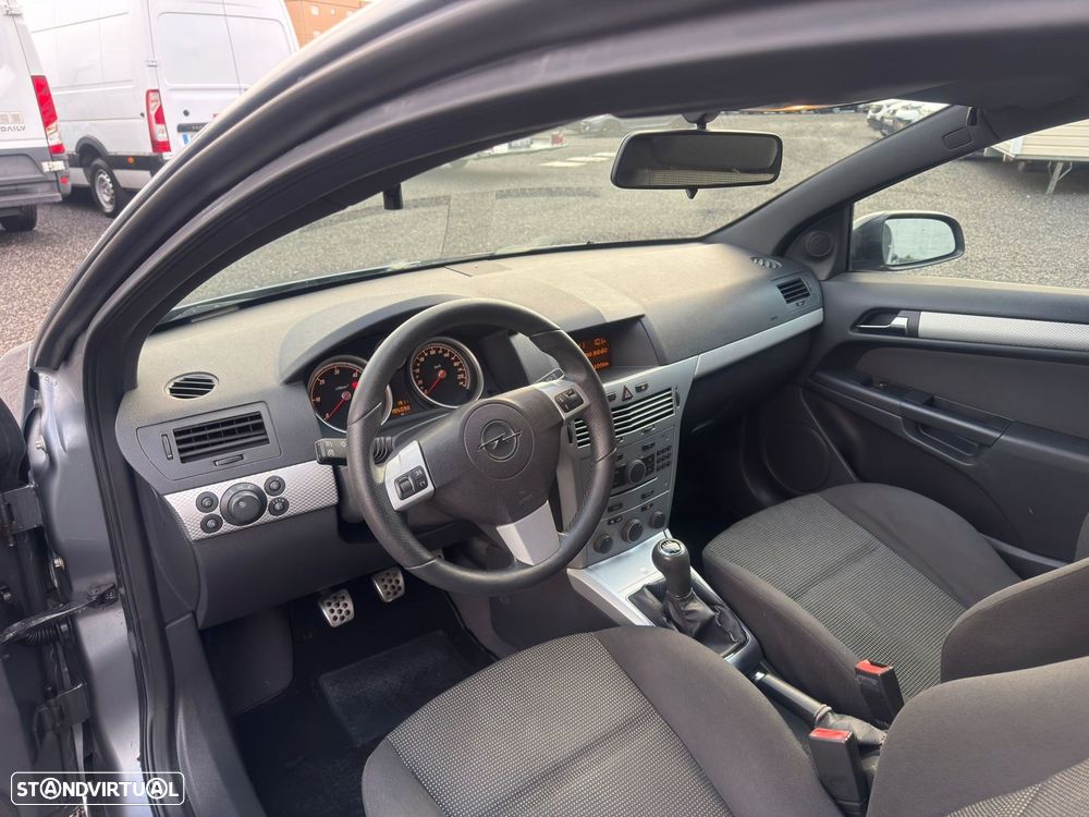 Opel Astra GTC 1.3 CDTi - 6