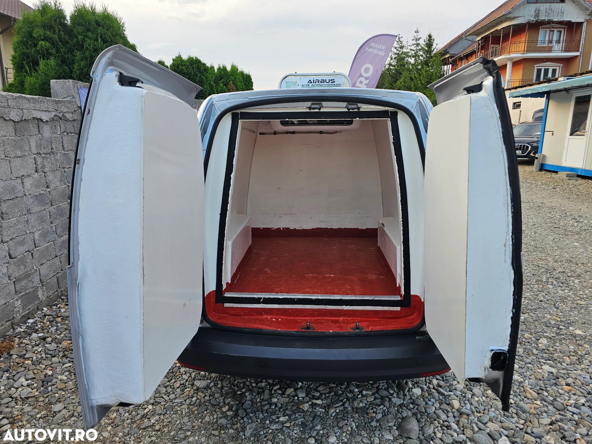 Volkswagen CADDY MAXI FRIGORIFIC IZOTERMA GPL DIN FABRICA - 7