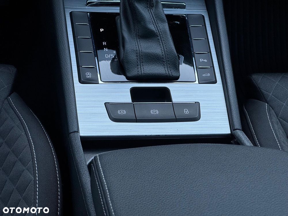 Skoda Superb 2.0 TDI SCR Ambition DSG - 13