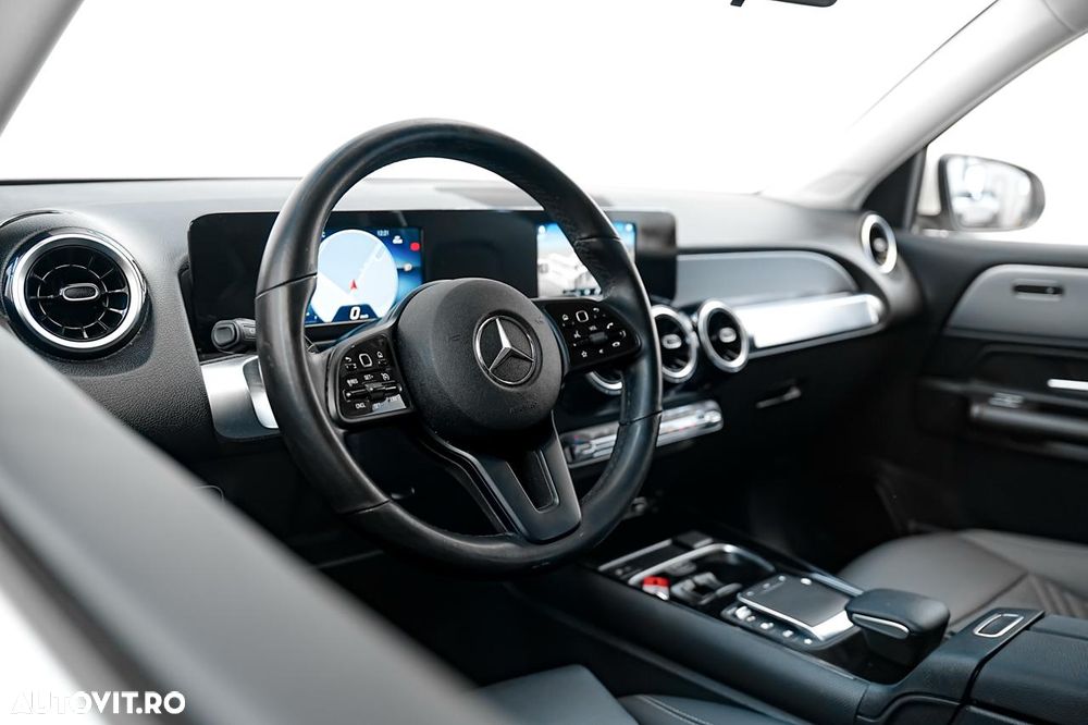 MERCEDES-BENZ GLB 2023 — imagine 32