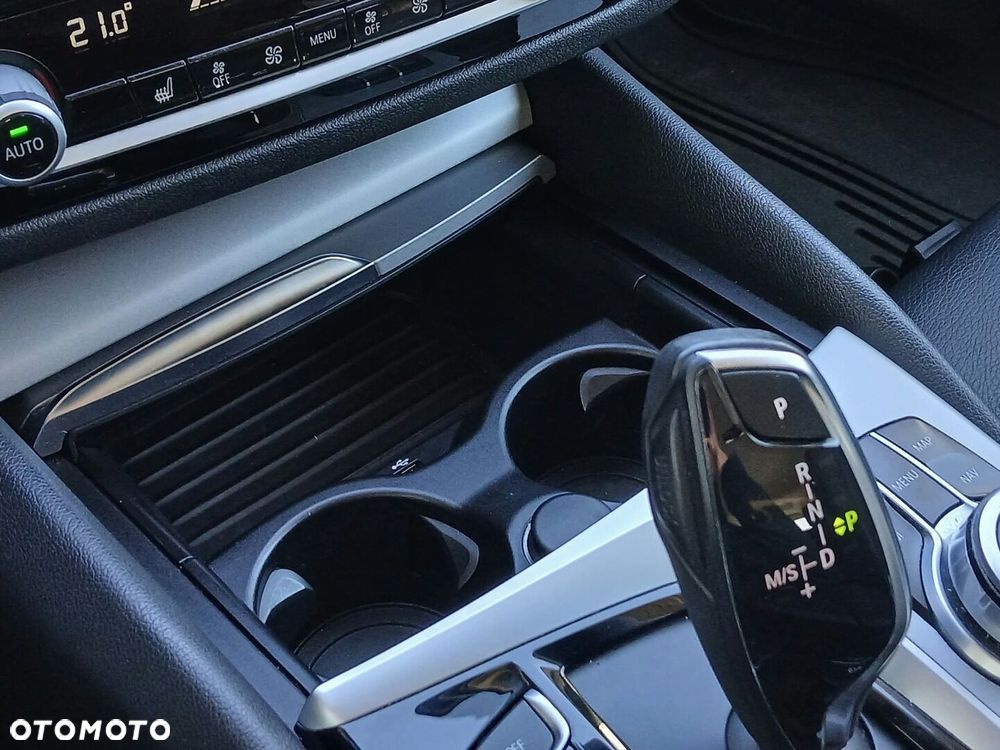 BMW Seria 5 - 33