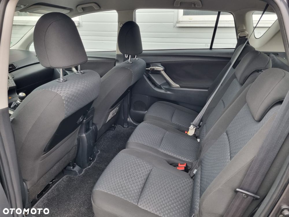 Toyota Verso 1.6 5-Sitzer Comfort - 18