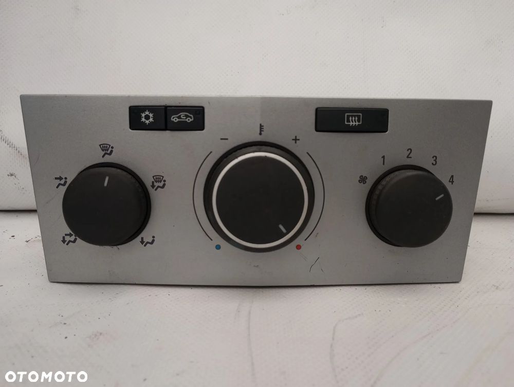 Opel Astra H Panel Sterowania Klimatyzacji 13201299 - 1