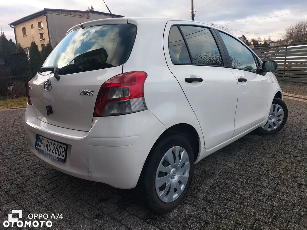 Toyota Yaris 1.0 VVT-i Cool - 4