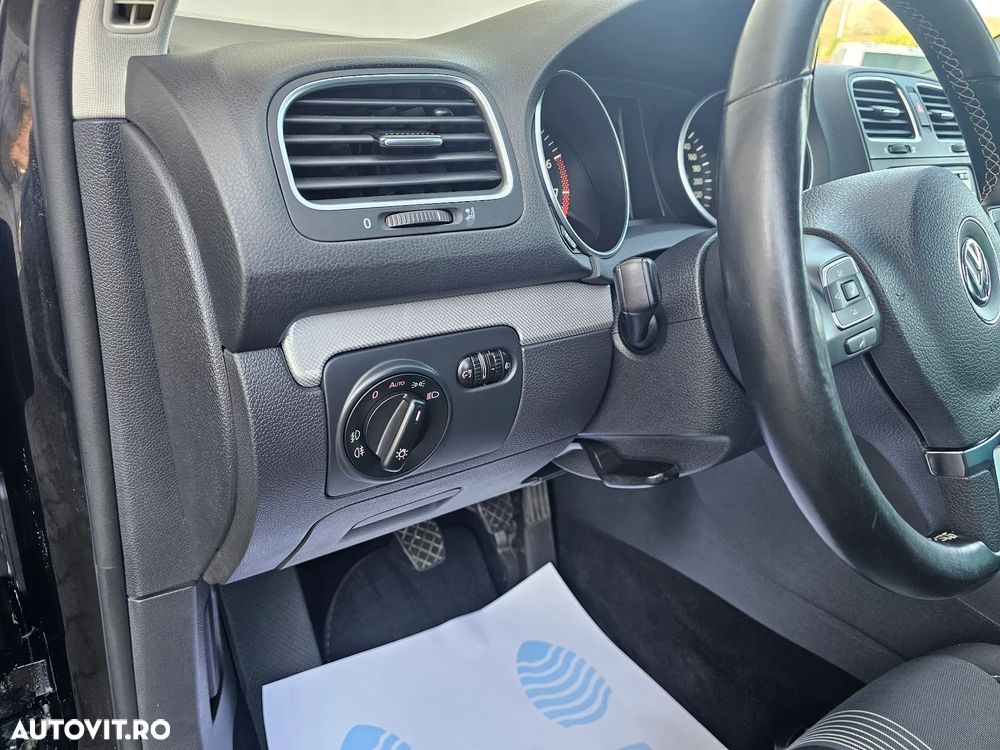 Volkswagen Golf 1.4 TSI MATCH - 19