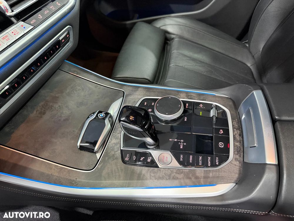 BMW X5 xDrive45e - 32