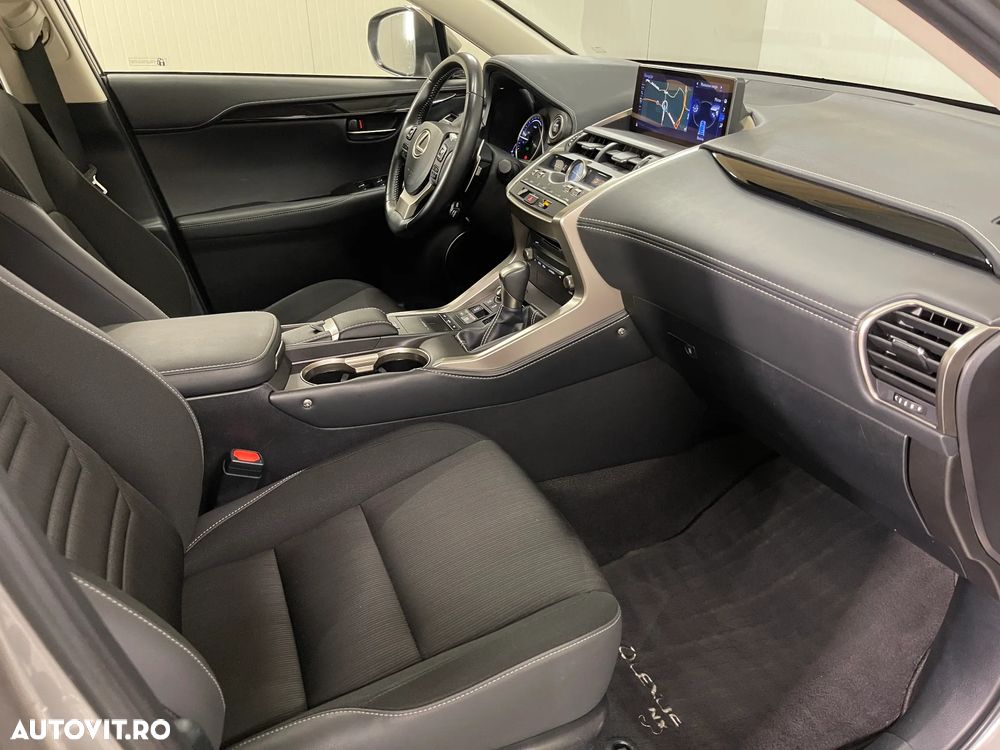 Lexus Seria NX 300h AWD Business - 10