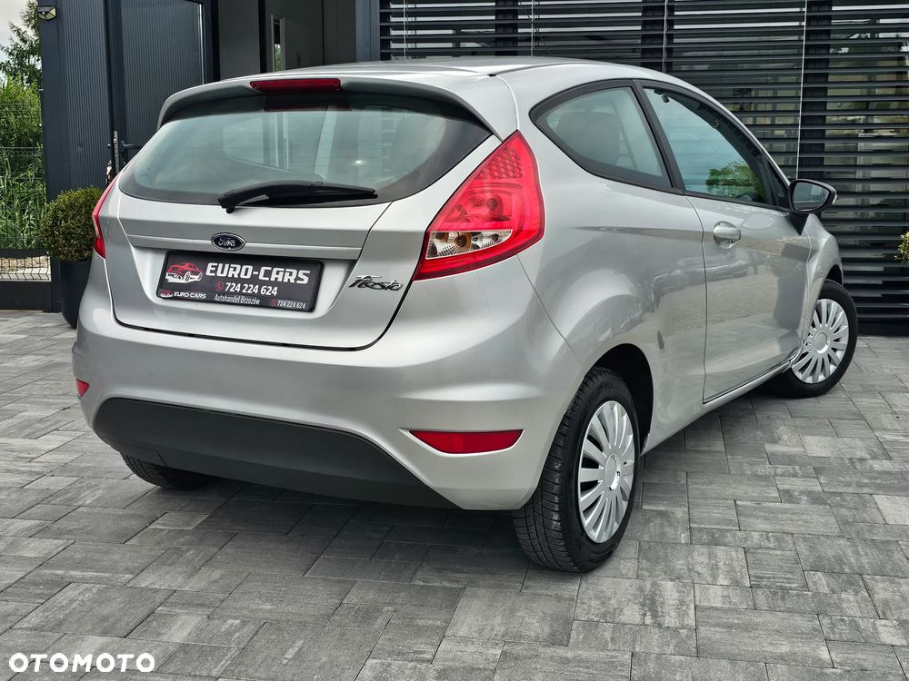 Ford Fiesta 1.25 Trend - 28