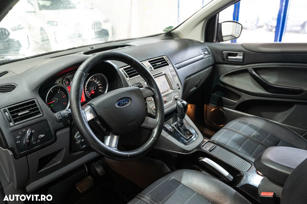 Ford Kuga 2.0 TDCi 4WD Powershift Titanium - 5