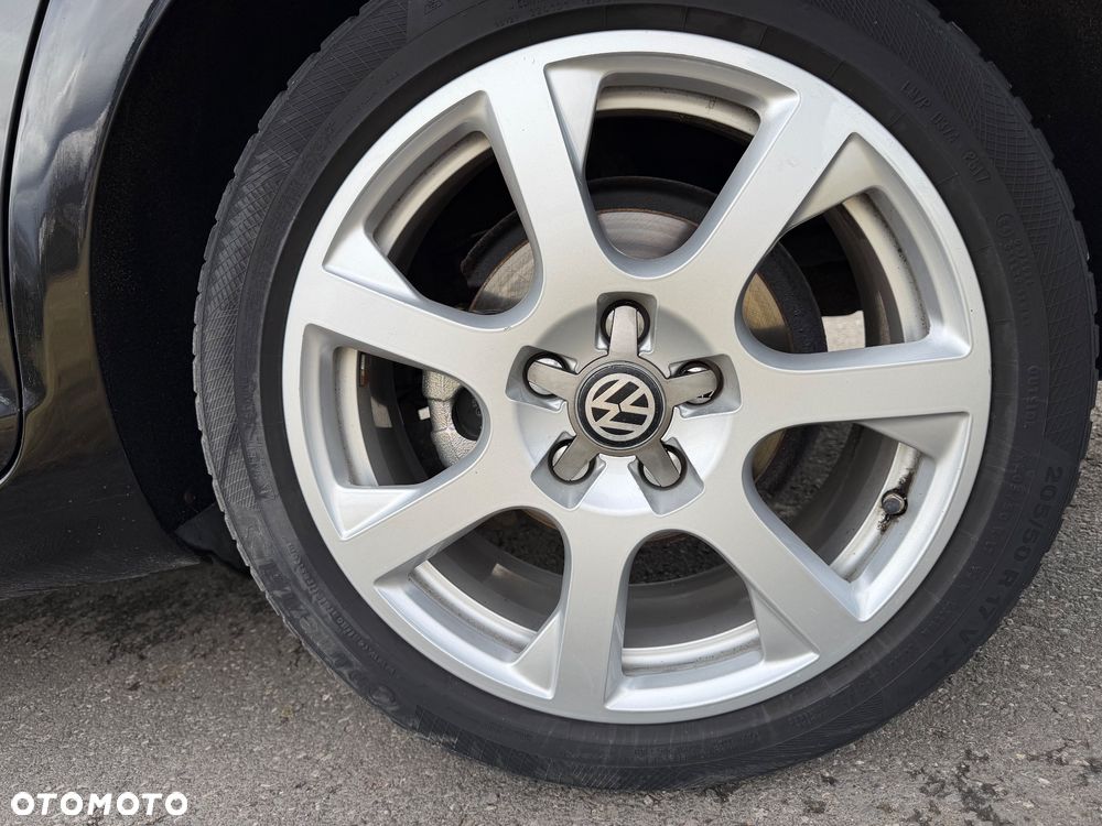 Volkswagen Golf 1.6 TDI DPF Comfortline - 17