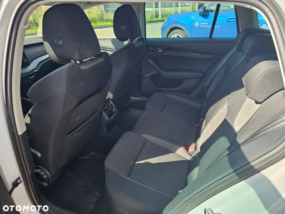 Skoda Octavia 2.0 TDI Ambition DSG - 12