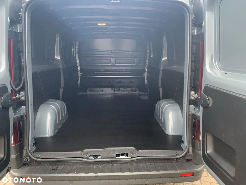 Renault Trafic Furgon L2H1 130KM - 9