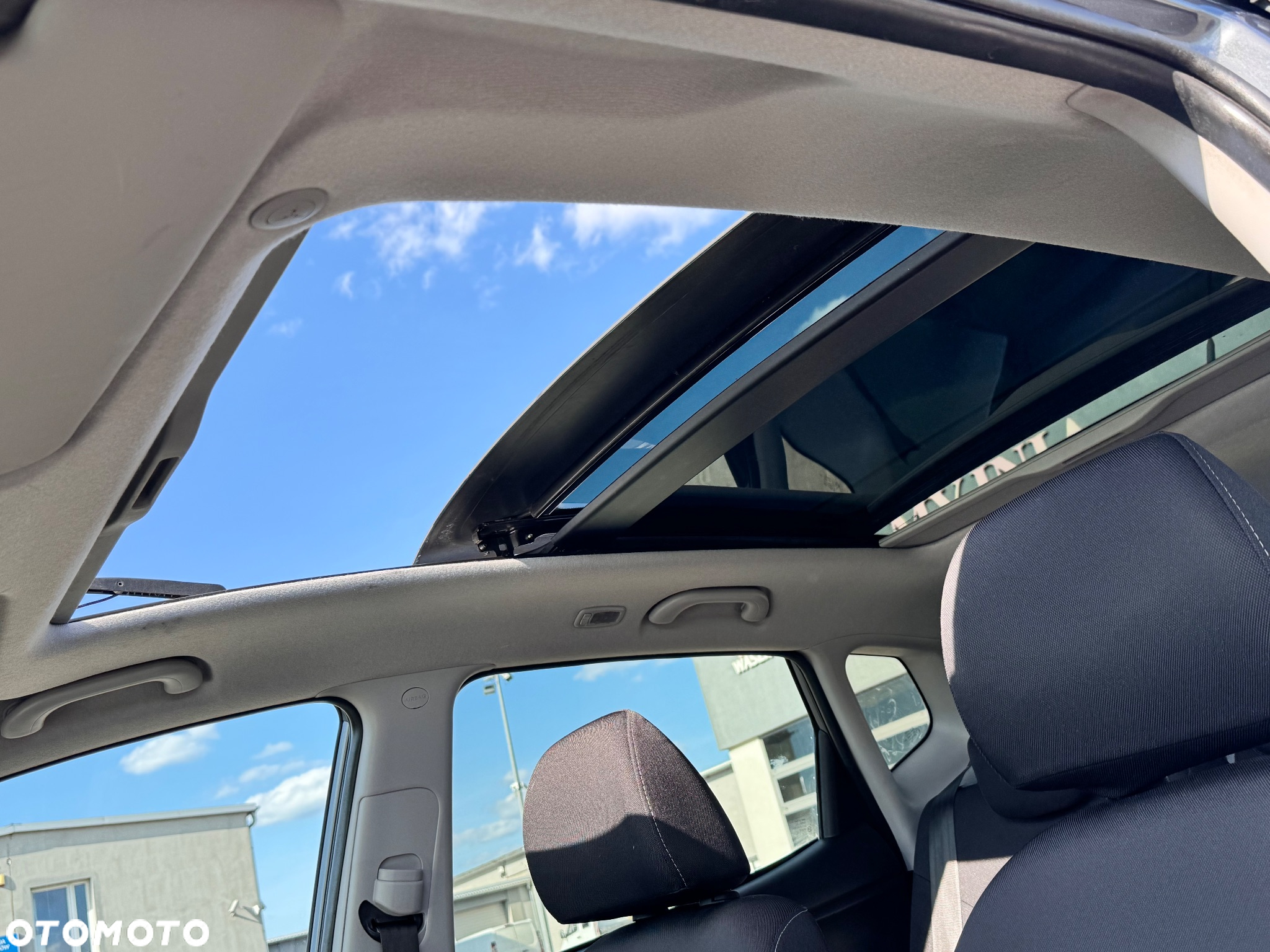 Kia Venga - 15