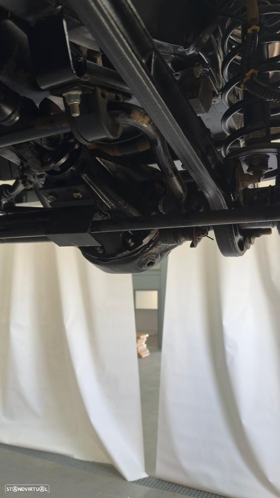 Land Rover Defender 110 DPF SE - 26