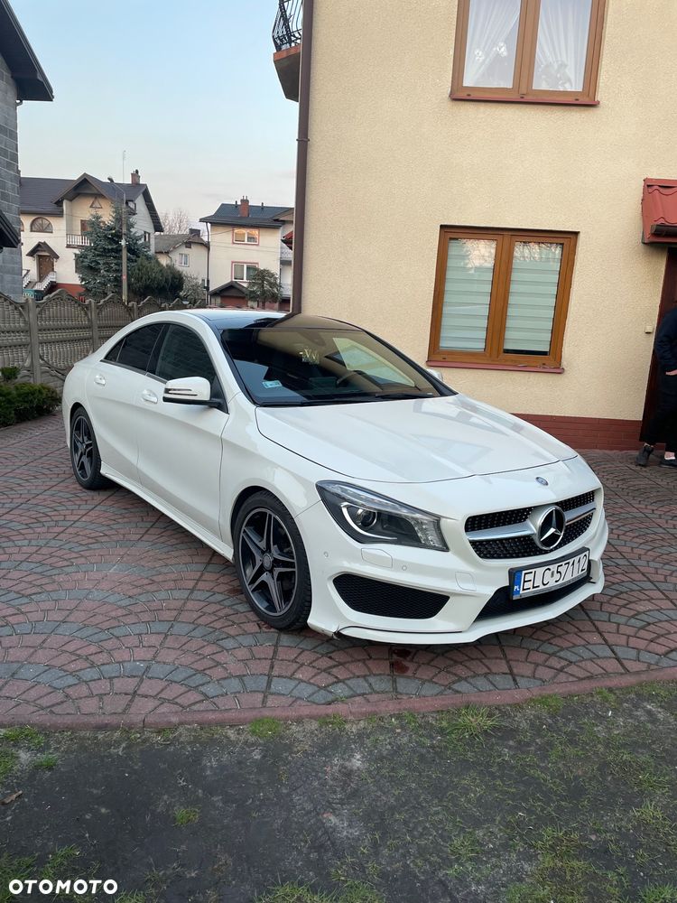 Mercedes-Benz CLA 200 7G-DCT AMG Line - 1