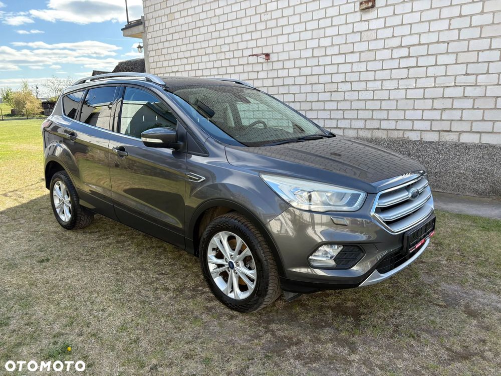 Ford Kuga 2.0 TDCi 2x4 Titanium - 4