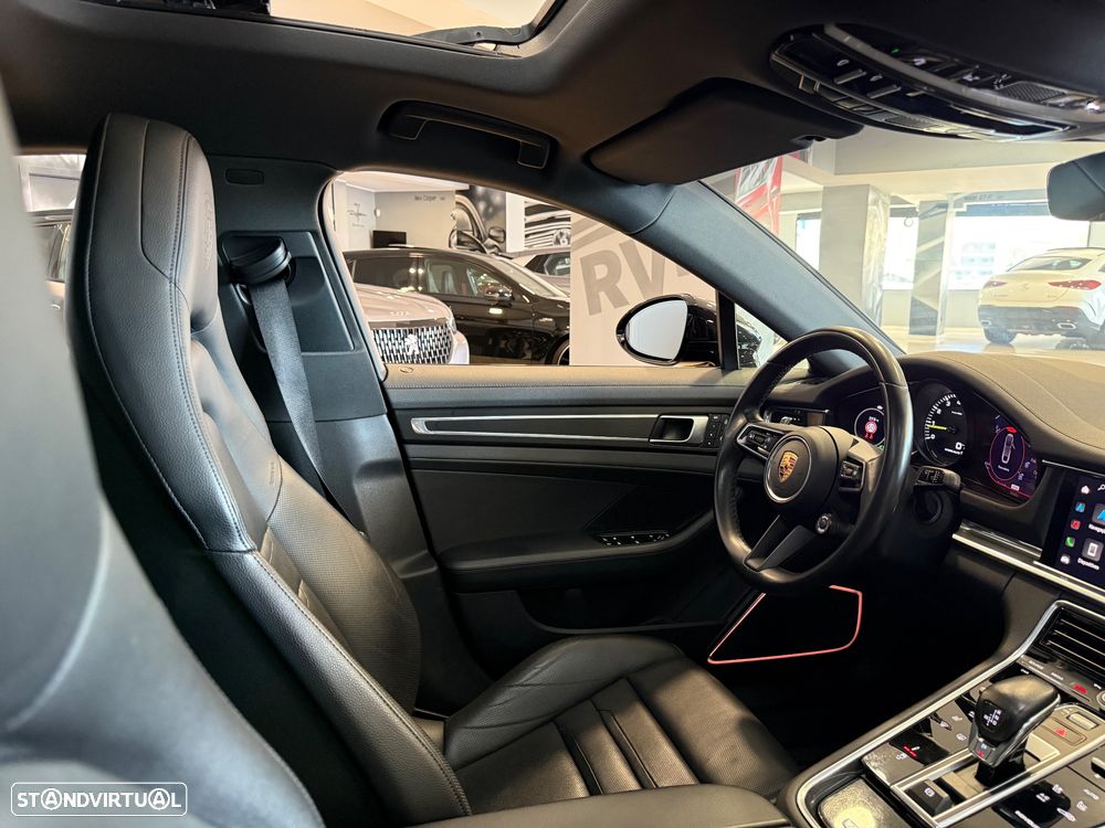 Porsche Panamera 4 E-Hybrid Platinum Edition com PDLS - 18